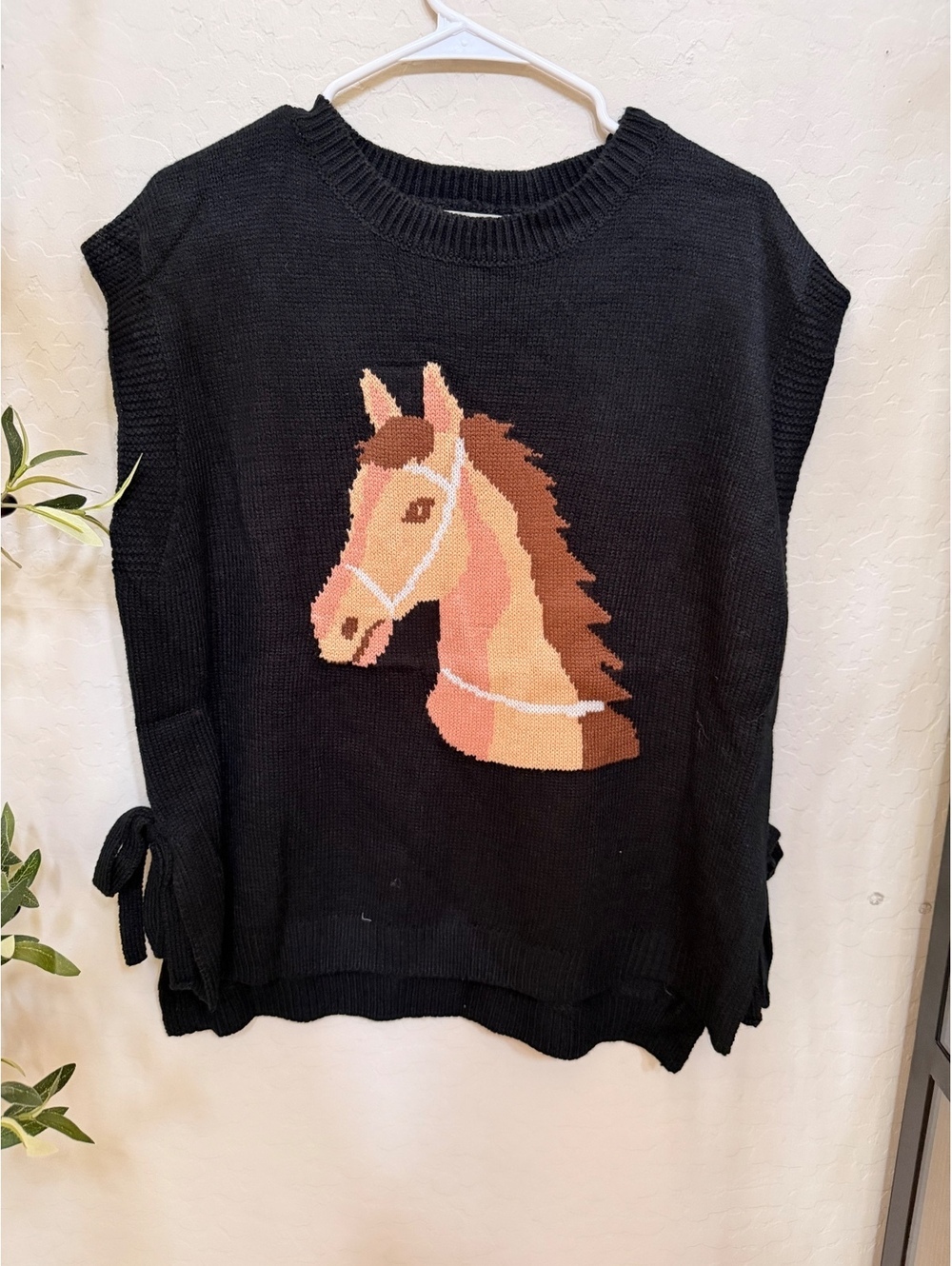 Horse Sweater Main Strip